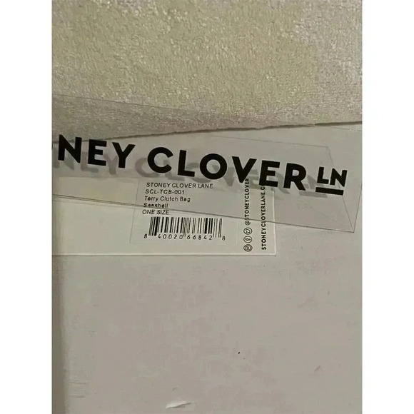 Stoney Clover Lane Seashell Terry Clutch Bag Medium Zip Closure - Picture 5 of 5